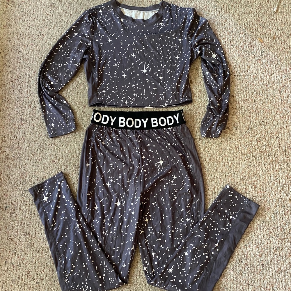 Galaxy Print Grey & White Athletic BODY Pant & Crop Top. Thin, Light, Silky.👽
